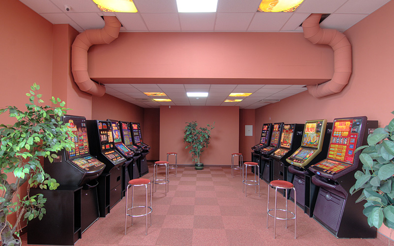 Lošimo automatų salonas - Nemuno g. 70-17, Panevėžys (PC "IKI")