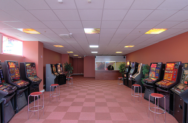 Lošimo automatų salonas - Pergalės g. 8-2, Kupiškis (PC "Norfa")