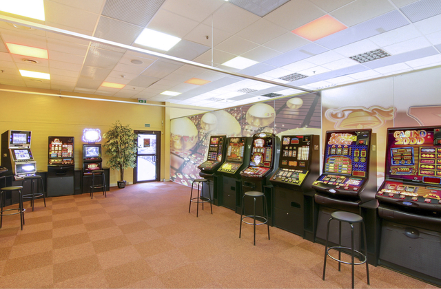 Lošimo automatų salonas - Vilniaus g. 22, Anykščiai (PC "Norfa")
